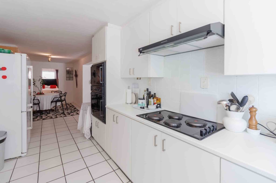 To Let 2 Bedroom Property for Rent in Tamboerskloof Western Cape